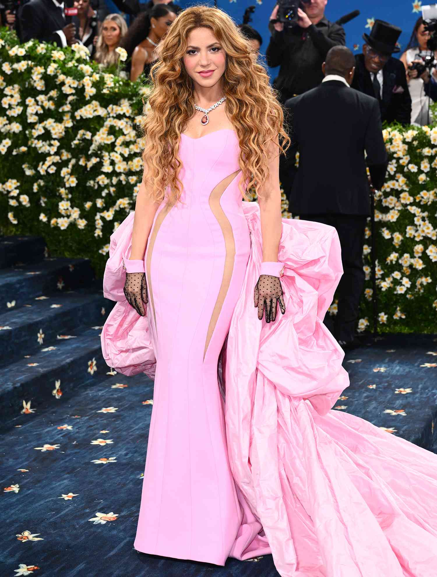 Shakira attending the Metropolitan Museum of Art Costume Institute Benefit Gala 2025