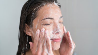 Step-by-step guide to clean your face after work