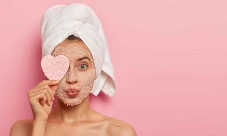 5 tan-targeting DIY homemade facial scrubs