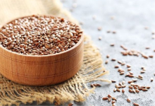 4 ways to experience the hair growth benefits of flaxseeds