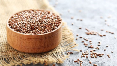 4 ways to experience the hair growth benefits of flaxseeds