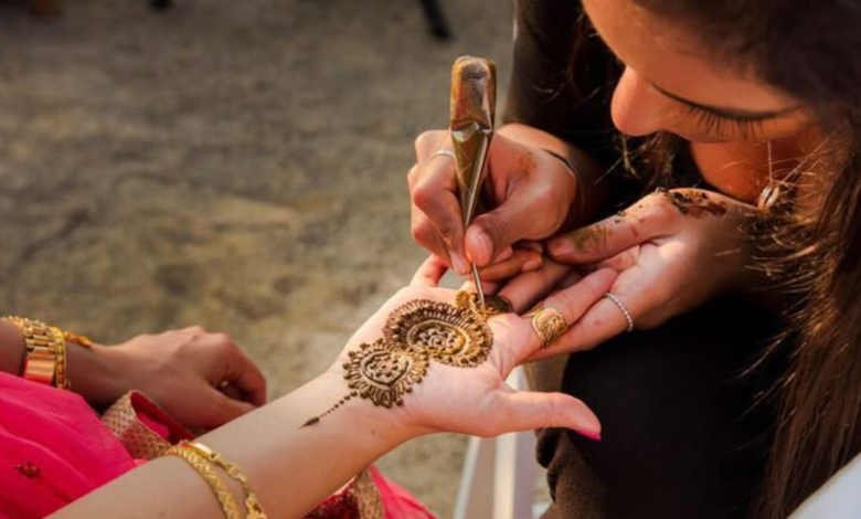 5 ways to remove mehendi before rejoining office