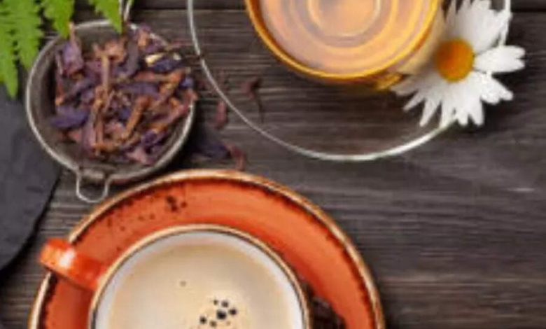 Tea rinse vs Coffee rinse: Which is better for hair growth?