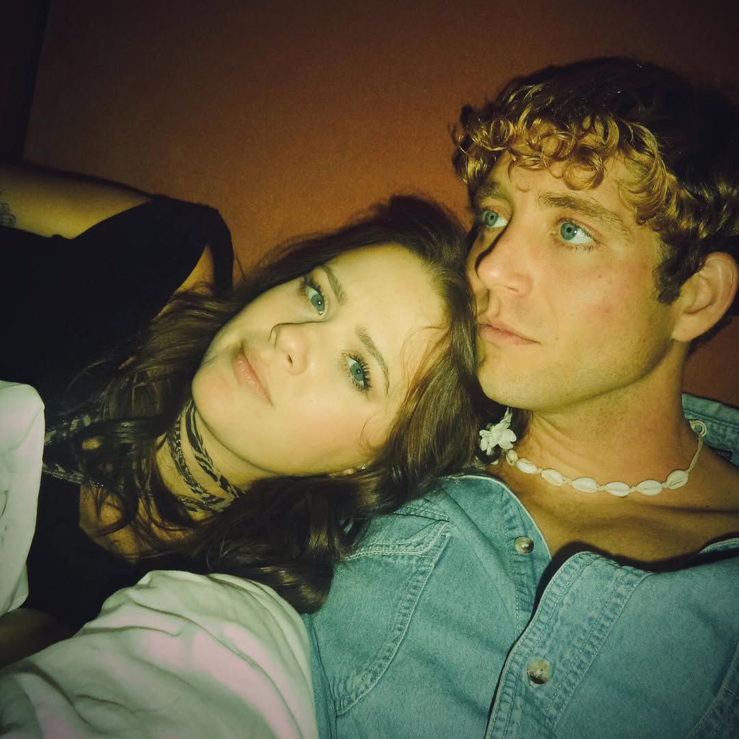 Ava Phillippe and Dakota Brubaker 
