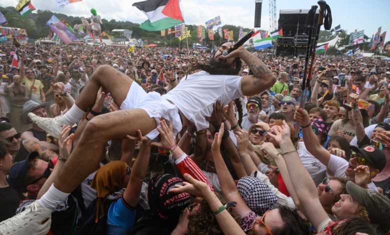 Glastonbury Organizers “Appalled” by Bob Vylan Chants: “There Is No Place for Antisemitism”