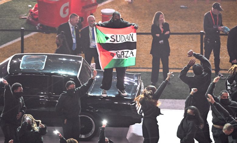 halftime-show-protestor