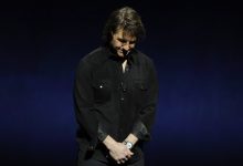 Tom Cruise bows at CinemaCon
