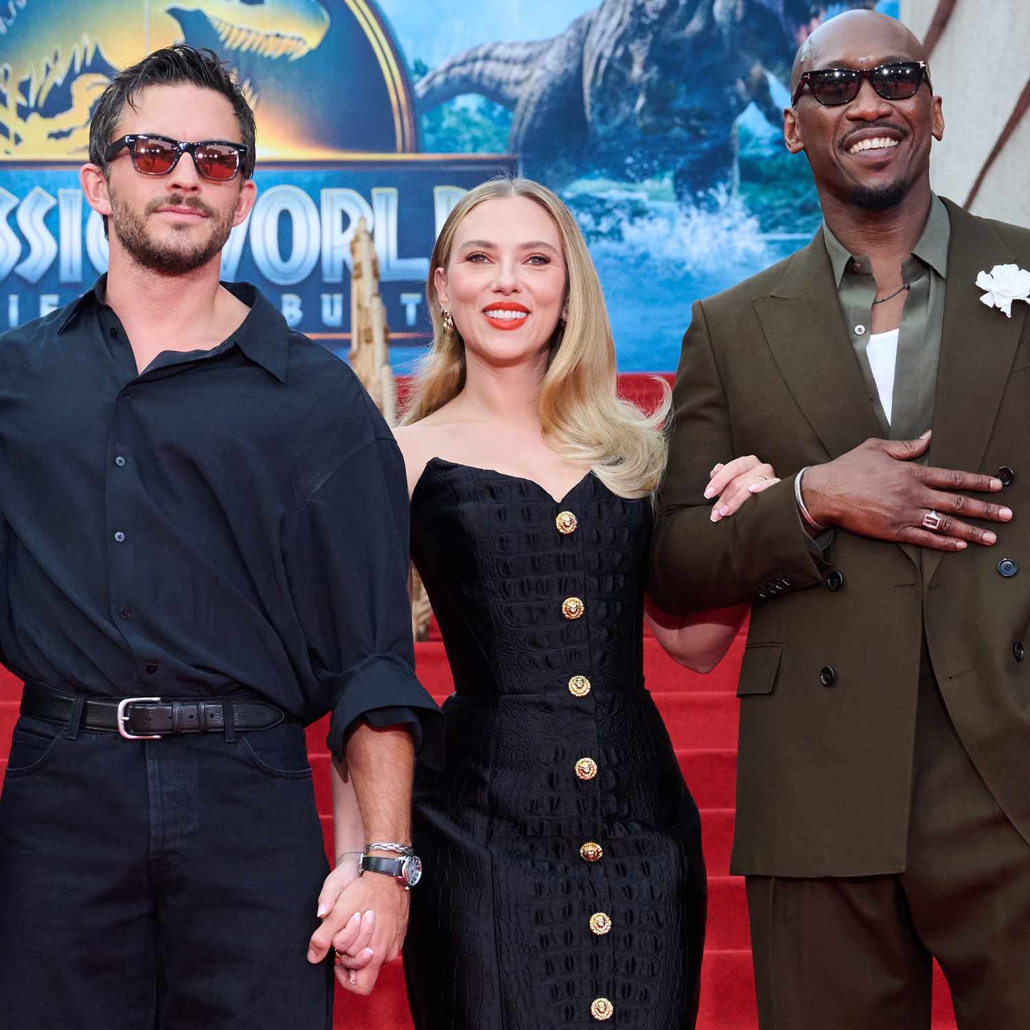 Gareth Edwards (l-r), director, Jonathan Bailey, Scarlett Johansson and Mahershala Ali attend the German premiere of the 