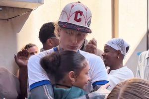 MGK Has Sweet Bonding Moment with His Older Daughter.