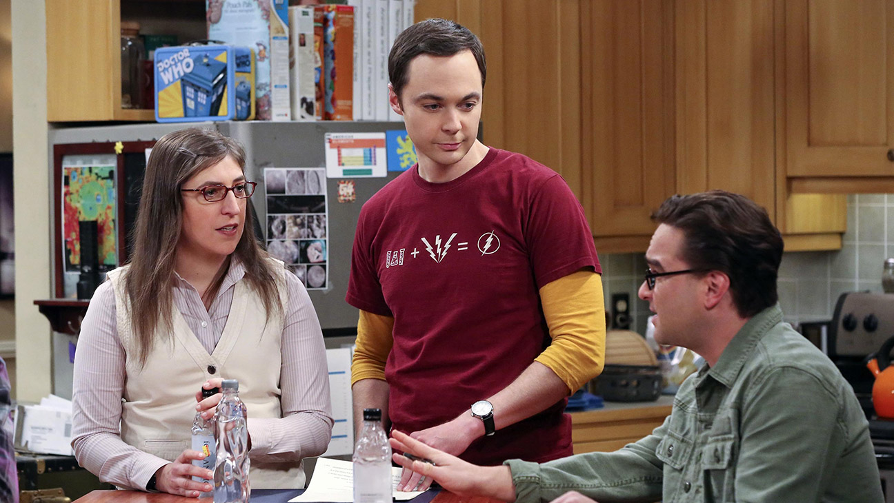 The Big Bang Theory l-r: Mayim Bialik, Jim Parsons, Johnny Galecki
