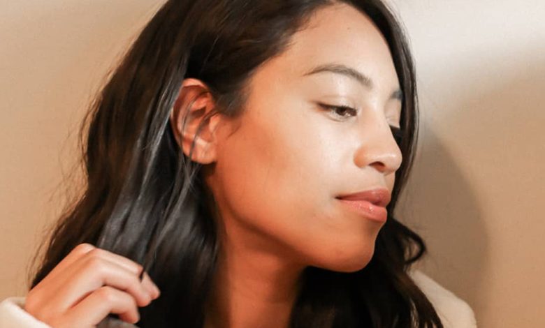 This Holy-Grail Ingredient Targets Acne, Rosacea, Fine Lines, and Wrinkles