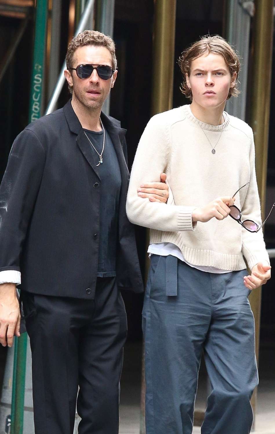  Chris Martin is spotted bonding with his 19-year-old son, Moses 