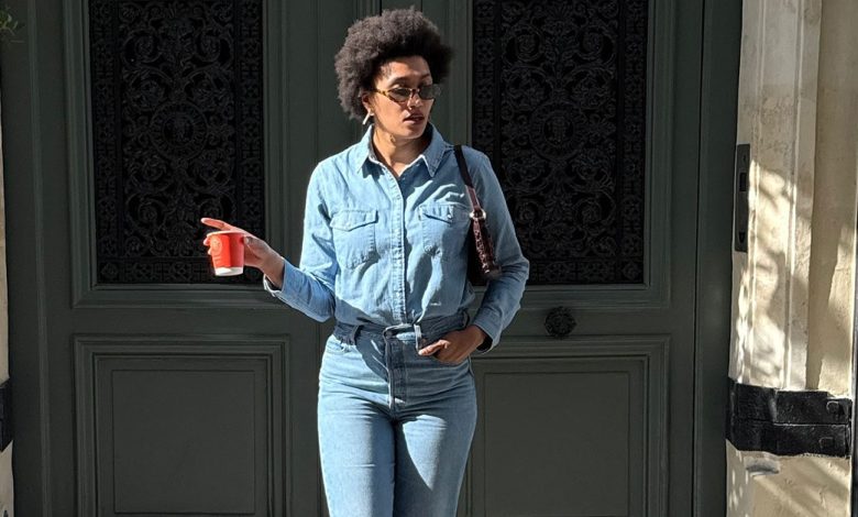 Hold the Sneakers—These Are the Elegant Shoes Parisians Are Wearing With the Jeans of Summer