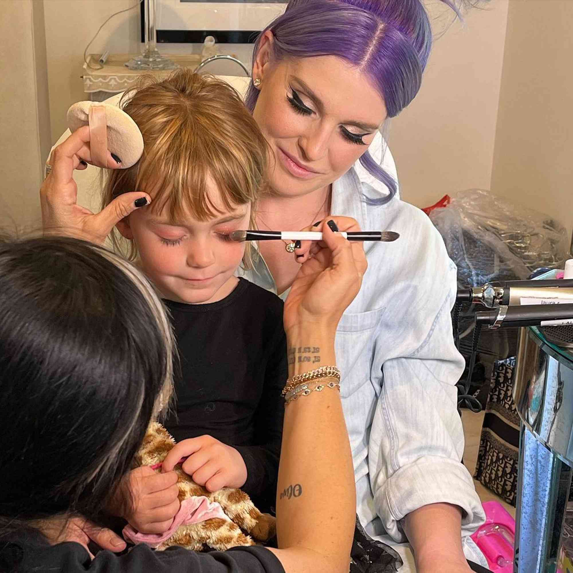 Kelly Osbourne and Minnie Osbourne
