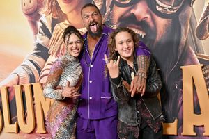 CENTURY CITY, CALIFORNIA - NOVEMBER 09: (L-R) Lola Iolani Momoa, Jason Momoa, and Nakoa-Wolf Manakauapo Namakaeha Momoa attend the Los Angeles Premiere of Netflix's "Slumberland" at AMC Century City 15 on November 09, 2022 in Century City, California.