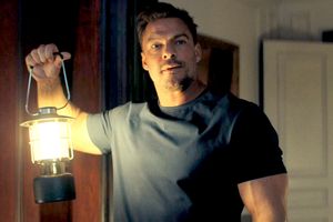 Alan Ritchson as Jack Reacher in 'Reacher'.