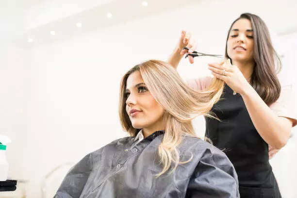 5 hairstyles for women that can make the face look thinner