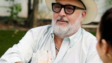 Andrew Zimmern Shows Off ‘Pro Move’ on How to Serve Cake — Watch the Clip (Exclusive)