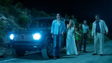 (L to R)Sarah Pidgeon, Madelyn Cline, Chase Sui Wonders Jonah Hauer-King, and Tariq Withers in Columbia Pictures I Know What You Did Last Summer