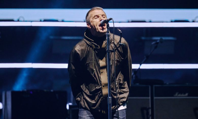 Celebrities-at-oasis-reunion