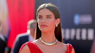 Sara Sampaio attends the Los Angeles Premiere of Warner Bros. Superman at TCL Chinese Theatre on July 07, 2025 in Hollywood, California.