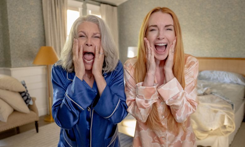 (L-R) Jamie Lee Curtis as Tess Coleman and Lindsay Lohan as Anna Coleman in Freakier Friday.