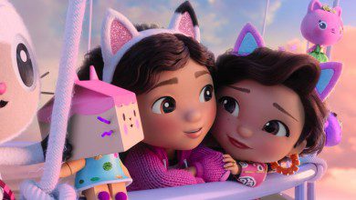 (from left) Pandy Paws (Logan Bailey), Baby Box Cat (Maggie Lowe), Gabby (Laila Lockhart Kraner), Grandma Gigi (Gloria Estefan) and Kitty Fairy (Tara Strong) in DreamWorks Animation’s Gabby’s Dollhouse: The Movie, directed by Ryan Crego.
