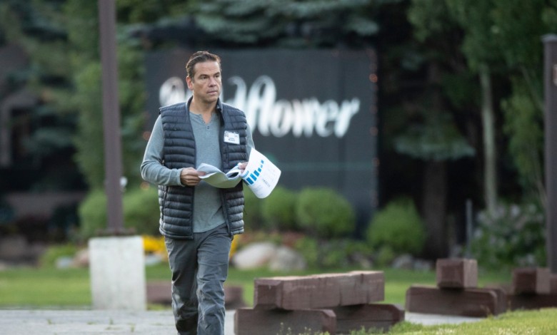 Lachlan Wins Murdoch Succession War as Siblings Take Major Buyouts, Legal Battle Settles