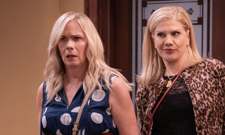(L to R) Leanne Morgan and Kristen Johnston as Carol in Episode #103 of Leanne.