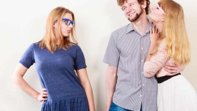 8 Possible Signs He Is Trying To Make Me Jealous