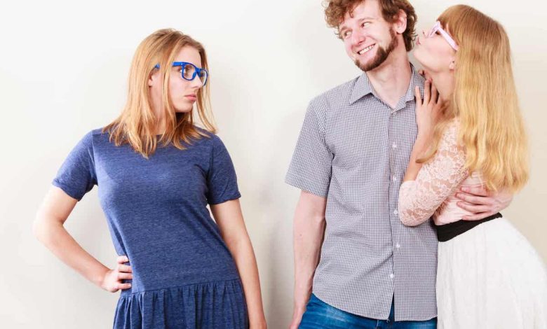 8 Possible Signs He Is Trying To Make Me Jealous