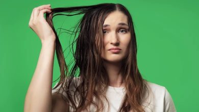 Oily Hair: What Causes Wet and Shiny Symptoms?