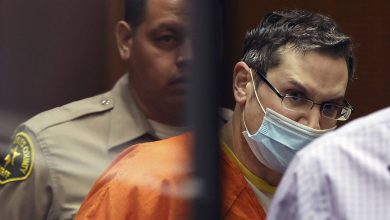 David Brian Pearce enters Los Angeles Superior Court to appear on murder charges on July 11, 2022.