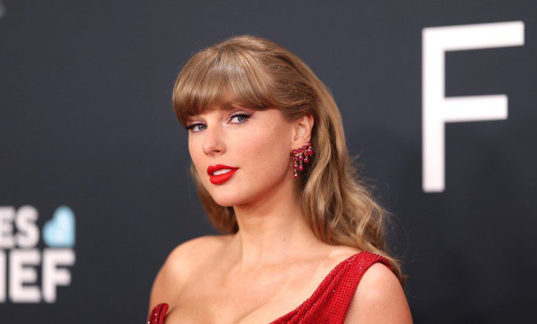 Taylor-Swift-announces-12th-album