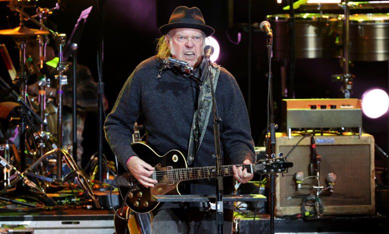 Neil Young Pulls Music From Amazon: “Don’t Go Back to the Big Corporations Who Have Sold Out America”