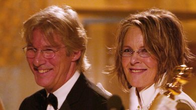 Actor Richard Gere (left) and Winner of Best Performance by an Actress in a Comedy or Musical Diane Keaton on stage at the 61st Annual Golden Globe Awards on January 25, 2004 at the Beverly Hilton Hotel, in Beverly Hills, California.