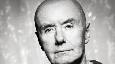 ‘Trainspotting’ Author Irvine Welsh Is Worried We’re Becoming Slaves of the Tech Age