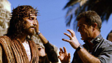 Jim Caviezel and Mel Gibson on the set of