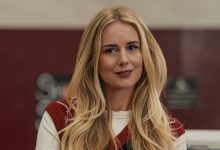 Justine Lupe as Morgan in episode 202 of Nobody Wants This.