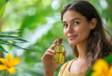 7 benefits of Jojoba oil for skin and how to make the most of it