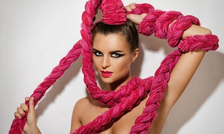 10 TIPS THAT WILL MAKE A WOMEN LOOK SEXY TO A MAN!