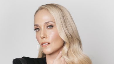 Elizabeth Berkley was photographed at the All’s Fair premiere Oct. 16, wearing Versace.