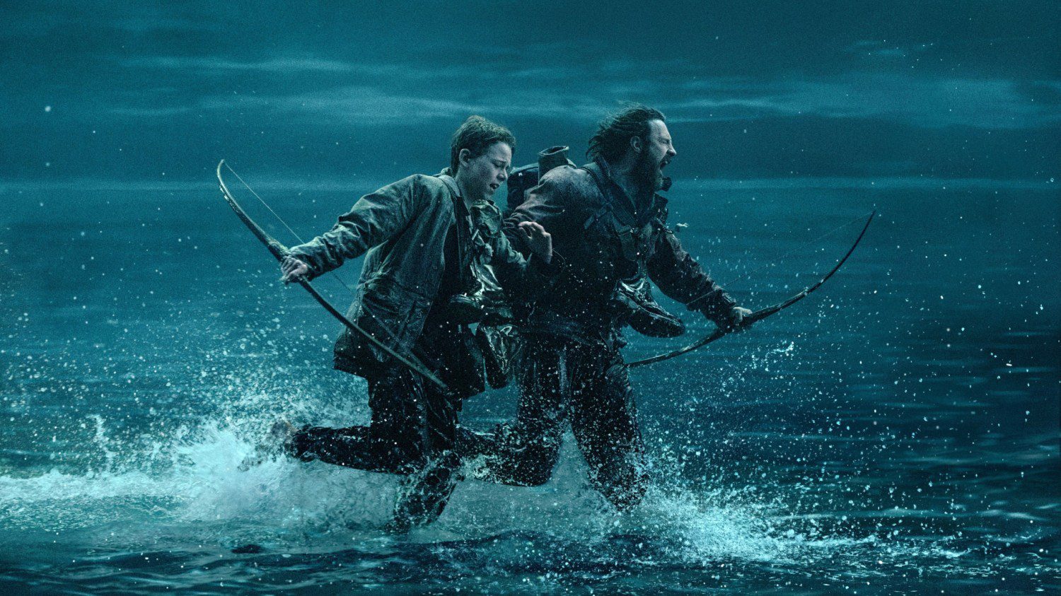 Alfie Williams and Aaron Taylor-Johnson in '28 Years Later'.