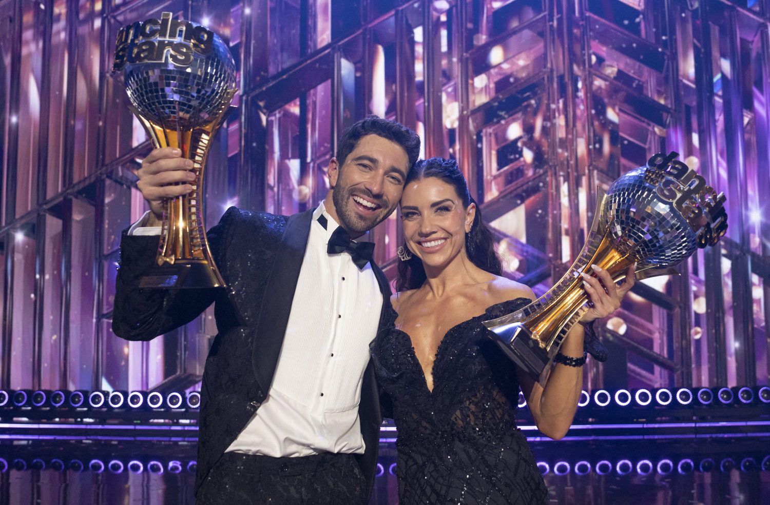 Joey Graziadei and Jenna Johnson win season 33 of 'DWTS'