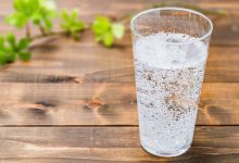 Does Drinking Carbonated Water Help With Weight Loss?