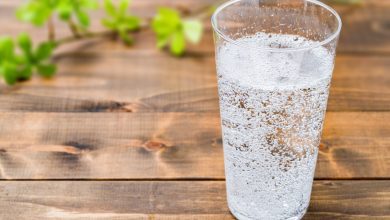 Does Drinking Carbonated Water Help With Weight Loss?