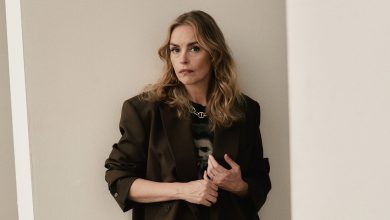 Nina Hoss played the title character in Hedda Gabler onstage.