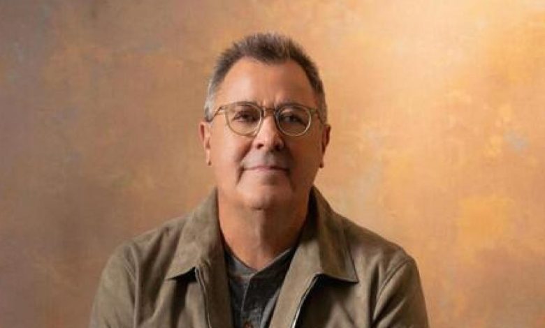 CMA Awards: Vince Gill Named 2025 Willie Nelson Lifetime Achievement Award Recipient