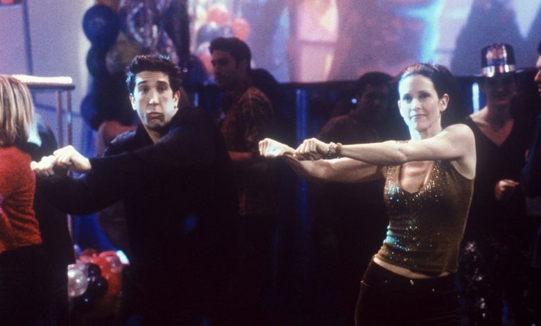 David Schwimmer and Courteney Cox in