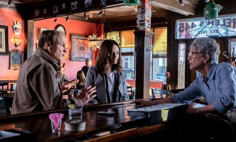 (L-R): Woody Harrelson as Eddie McCay, Emma Mackey as Ella McCay, and Jamie Lee Curtis as Helen McCay in 20th Century Studios